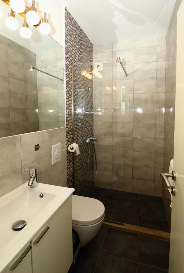 Apartments Dubreta ツァヴタット エクステリア 写真